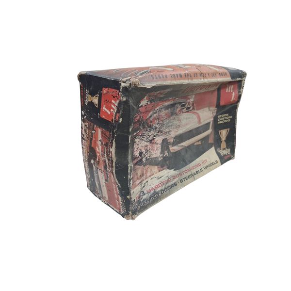 Vintage model kit 55 Ford Victoria