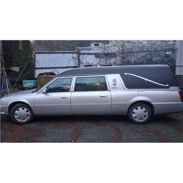 2001 Cadillac Deville  Hearse, runs & drives, clean BC reggie