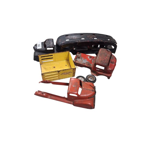 Lot of 40s-60s pressed steel trucks as seen