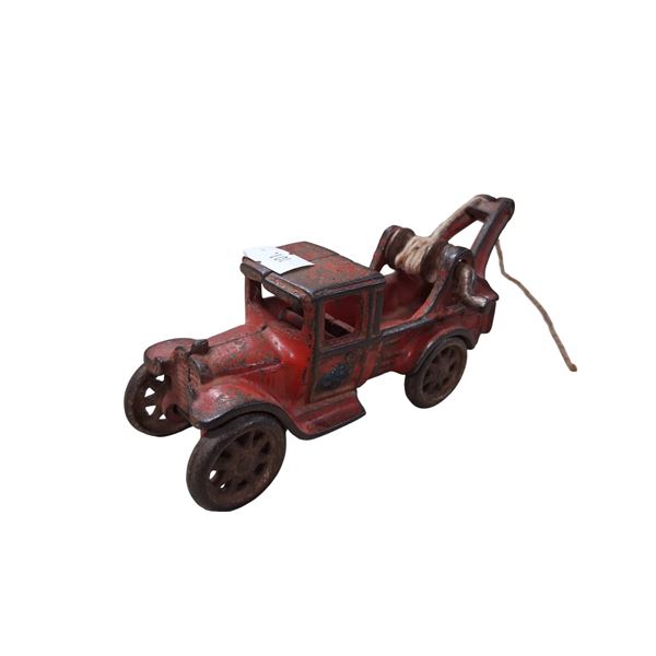 Very cool vintage die cast tow truck 5"