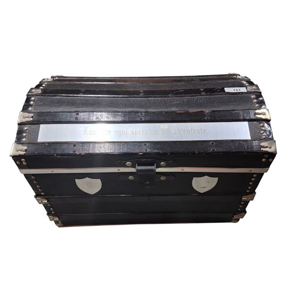 Vintage magician's trunk, very cool, 30"x19"x18"