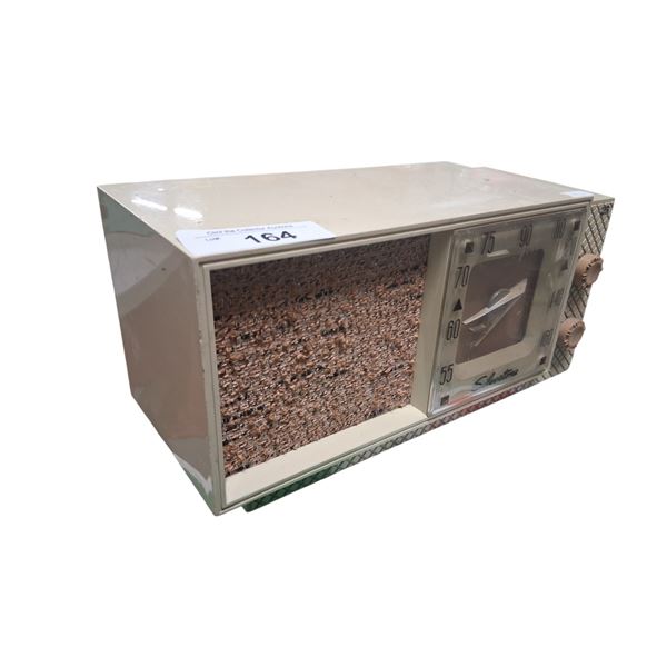 Vintage Silvertone radio