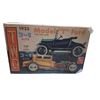 Image 2 : Vintage 1925 Model T Ford model kit