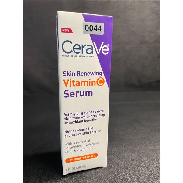 CeraVe Skin Renewing Vitamin C Serum (30ml) Visibly Brightens Skin Tone/Restores Skin - New
