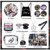 Image 2 : 95-PC Stray Kids Drawstring Bag Gift Set - New