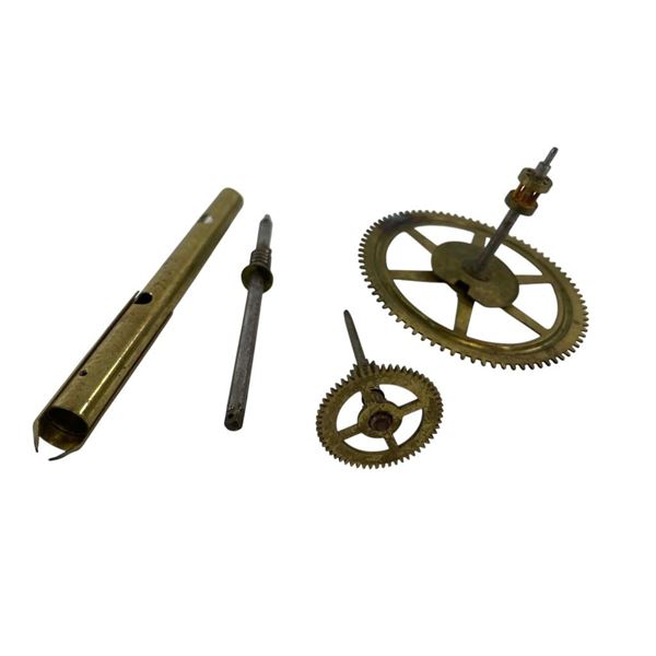 The Hunger Games (2012) - Clock Pieces from Katniss (Jennifer Lawrence) Mockinjay Box