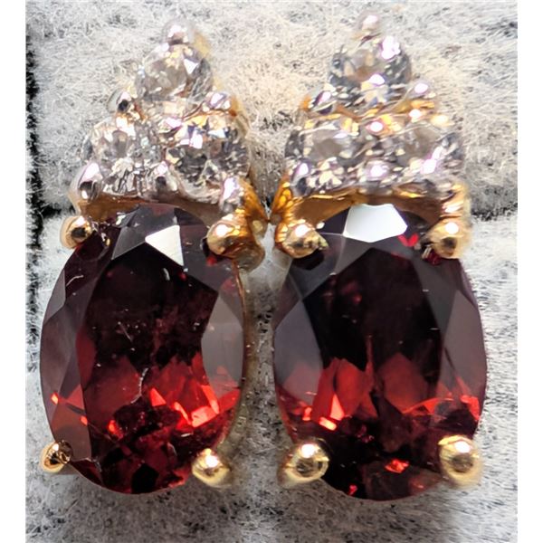 SILVER(1.94G), GENUINE GARNET (2CT) EARRINGS