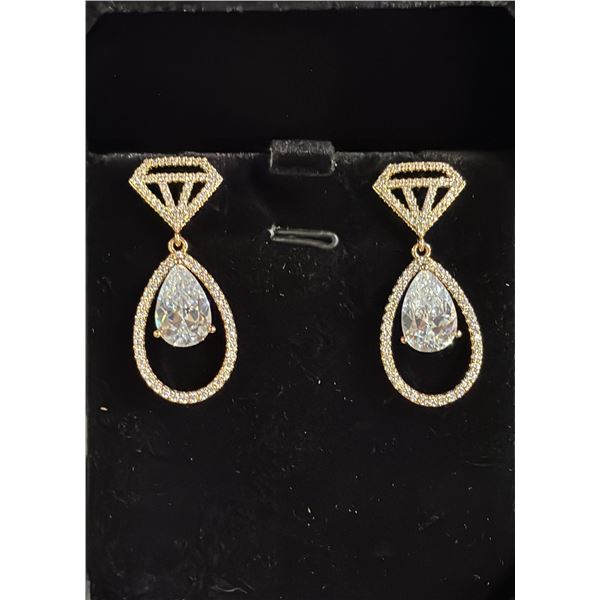 *NEW* 18K GOLD PLATED PEAR CUT SIMULATED DIAMOND (CZ) DANGLE EARRINGS: 3 CT EACH