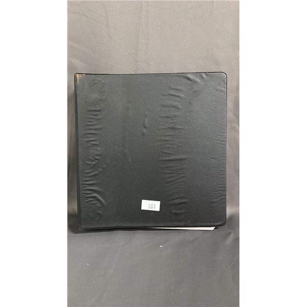 BINDER OF ASSORTED BABYLON 5 COLLECTOR CARDS