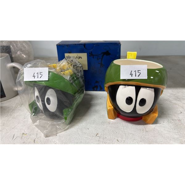 (2) MARVIN THE MARTIAN FIGURAL MUGS (ONE WITH BOX)