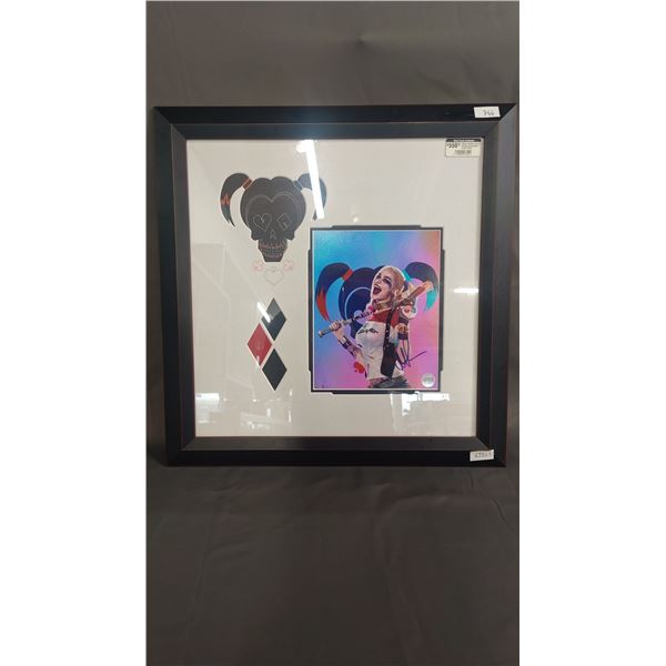 FRAMED WEST COAST AUTHENTIC MARGOT ROBBIE AS HARLEY QUINN SIGNED PHOTOGRAPH #19014 21" X 22"