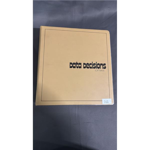 BINDER OF 1990 NHL PRO SET HOCKEY CARDS