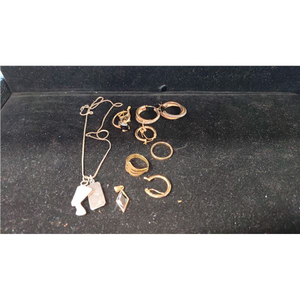 MISC. JEWELRY (7 ITEMS) (10.8G GOLD & 11.4G SILVER CONTENT)