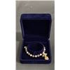 Image 2 : *NEW* FRESHWATER PEARL & AMETHYST BRACELET WITH LILY CHARM