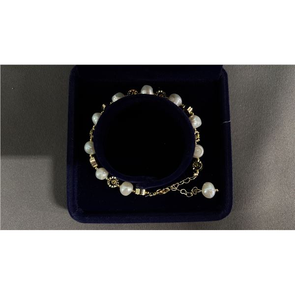 *NEW* FRESHWATER PEARL BRACELET