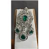 Image 5 : CRYSTAL FASHION NECKLACE SET WITH DISPLAY