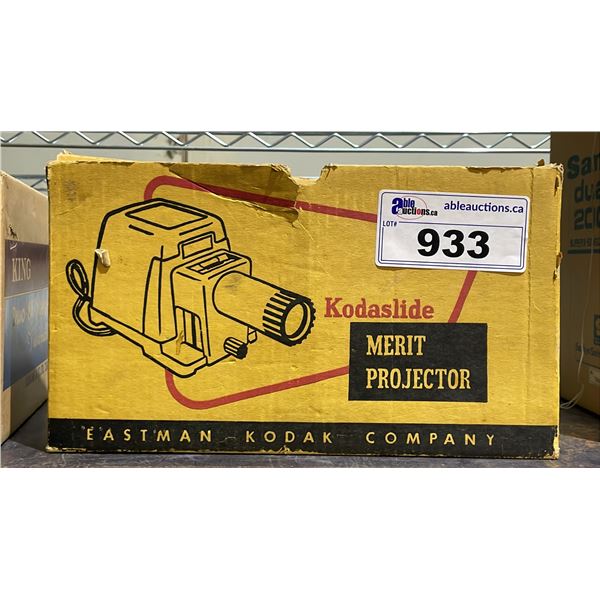 VINTAGE KODASLIDE MERIT PROJECTOR