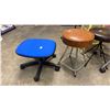 Image 3 : LOT OF ASSORTED CHAIRS AND STOOLS