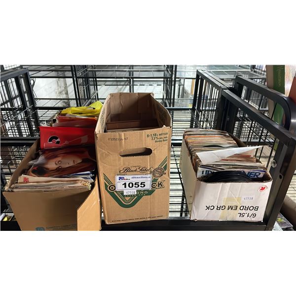 SHELF OF ASSORTED 45 VINYL RECORDS, EMPTY 45 VINYL RECORD SLEEVES AND CD CASES