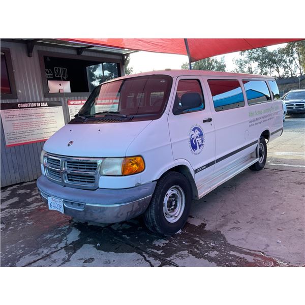 2001 DODGE RAM WAGON