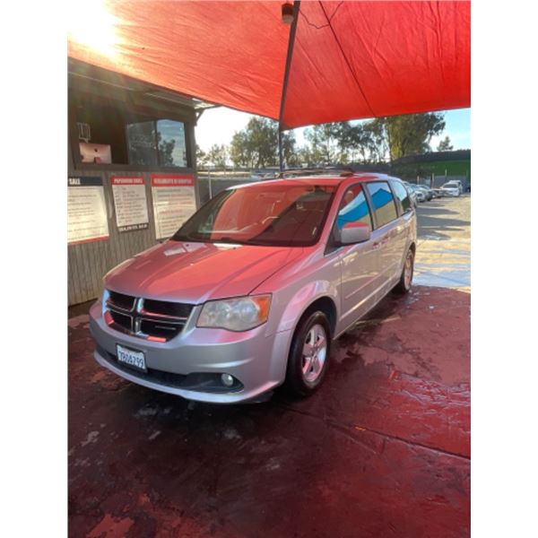 2011 DODGE GRAND CARAVAN