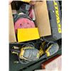 Image 2 : Dewalt Electric Orbital Sanders 4, Disc w/Bag, Duct Tape