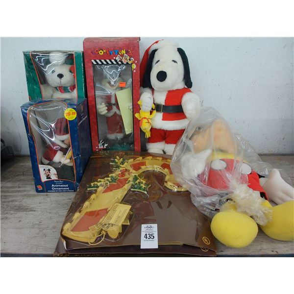 Asst. Christmas Décor w/Mickey/Bugs Bunny/Snoopy