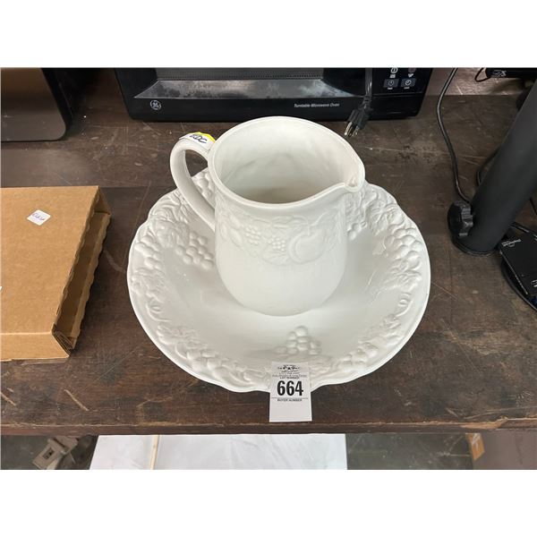 Fruit Motif Pitcher/Bowl Set