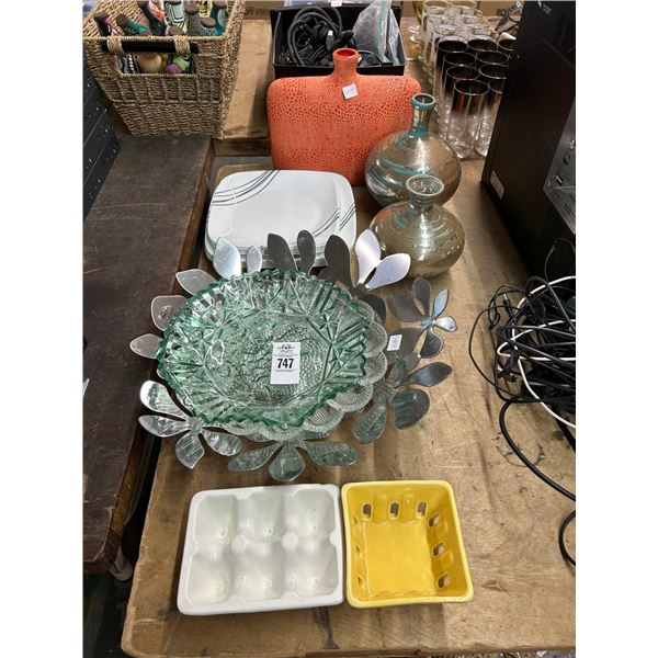 Ornate Trays, Contemporary Dishes, Vases, Porcelain Baskets