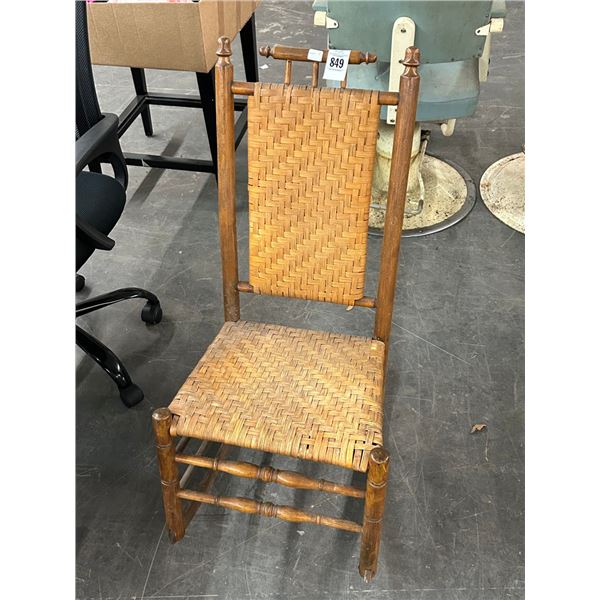 Vintage Rush Seat Rocker