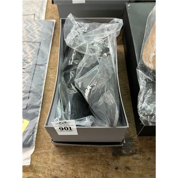 7-Air Jordan, Valenciago, Other Designer Shoes - Pair - Not Authenticated - 7 X $