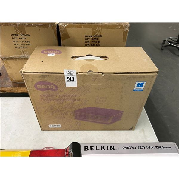 Bank Benq Digital Projector