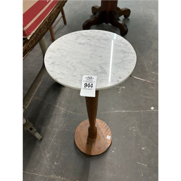 Tiger Oak Base Pedestal Table - Top Loose