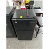 Image 1 : B & D Black Mini Ref/Freezer