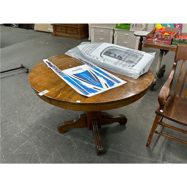 Oak Pedestal Round Dining Table