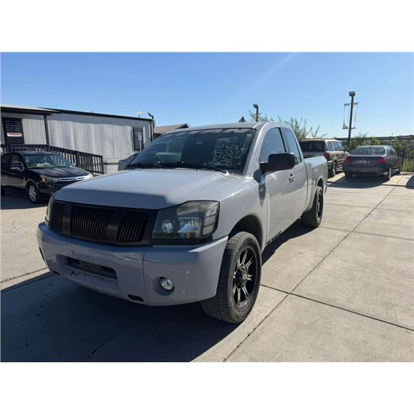 NISS TITAN 2005 T-DONATION