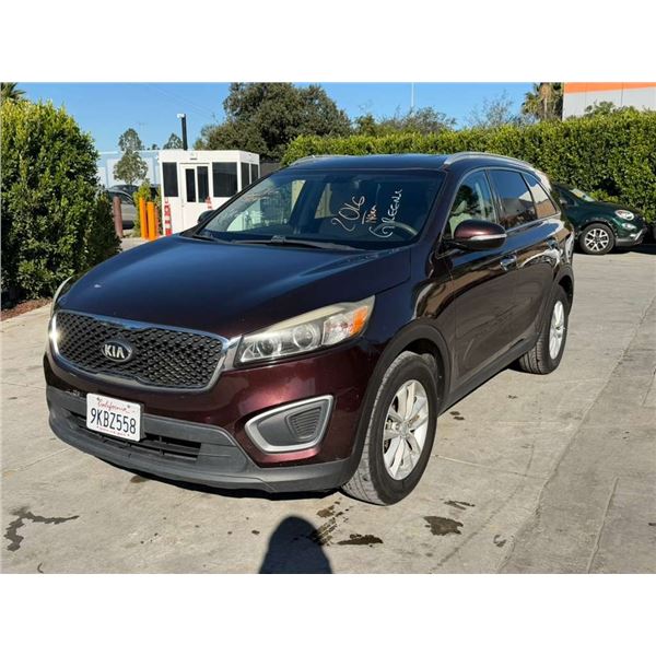 KIA SORENTO 2016 O/S TITLE 2 DAYS