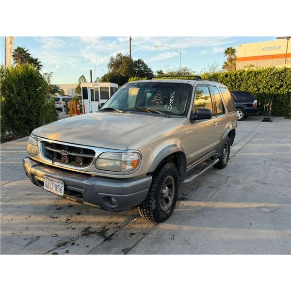 FORD  EXPLORER 2000 T-DONATION