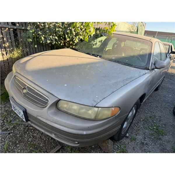 BUIC REGAL 2003 T-DON-TMU