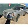 Image 3 : TOYT HIGHLANDER 2004 SALV-T-DON TMU