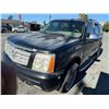 Image 2 : CADI ESCALADE 2002 APP/DUP-T-EXPORT ONLY-TMU