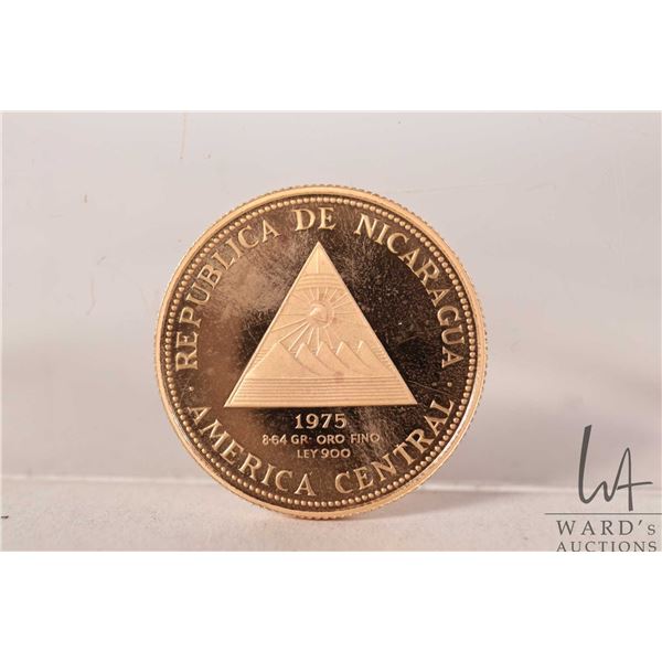 1975 Nicaraguan 2000 cordobas .900 proof gold coin