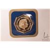 Image 3 : 1976 Franklin Mint two coin "Netherlands Antilles" set including .900 proof gold 200 guilder coin an