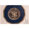 Image 4 : 1975 Franklin Mint "Belize" 14kt 100 dollar gold coin with folder and certificate. (6.21 grams of .5