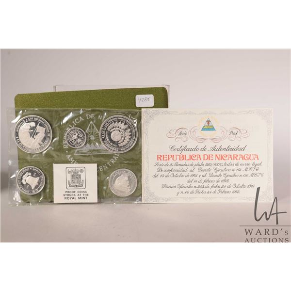 1975 Royal Mint "Republica de Nicaragua" proof set with presentation case and certificate