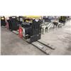 Image 2 : RAYMOND KOVA ELECTRIC MODEL 8510 CENTER RIDER PALLET TRUCK