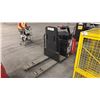 Image 3 : RAYMOND KOVA ELECTRIC MODEL 8510 CENTER RIDER PALLET TRUCK