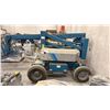 Image 2 : GENIE Z-30/20HD PLATFORM LIFT - MAX LOAD CAPACITY 500 LBS **NEEDS NEW BATTERY**