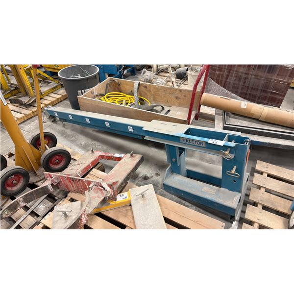 KLETON ADJUSTABLE LENGTH AND WEIGHT CAPACITY FORKLIFT BOOM ATTACHMENT