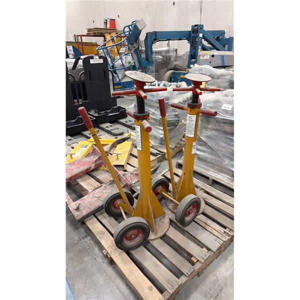 PAIR OF "THE ALDON CO." TRAILER STABILIZING JACKS